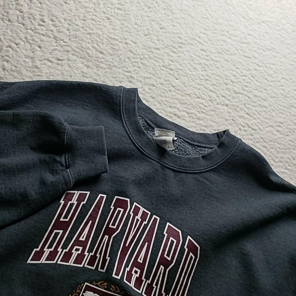Harvard Crimson Sweatshirt Mens Medium Gray NCAA College Gildan Crewneck